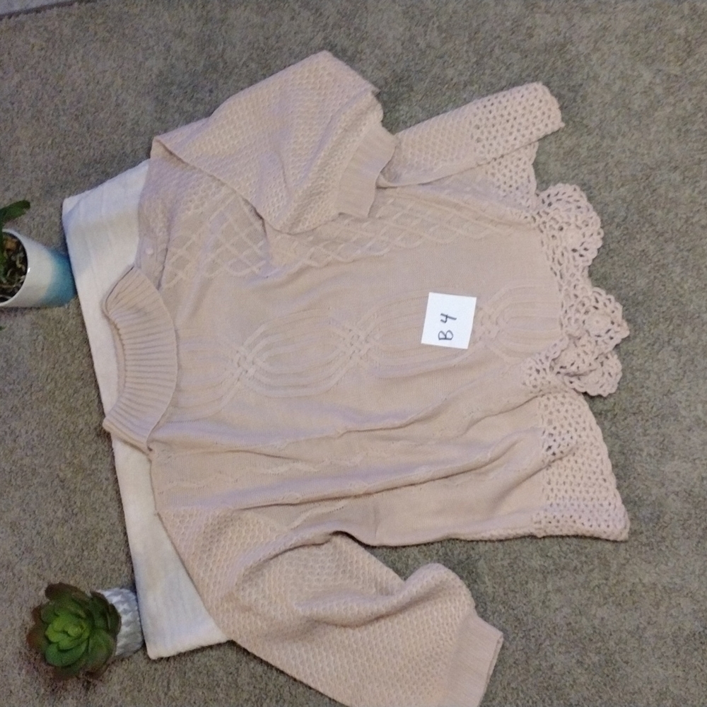 Women's sweater